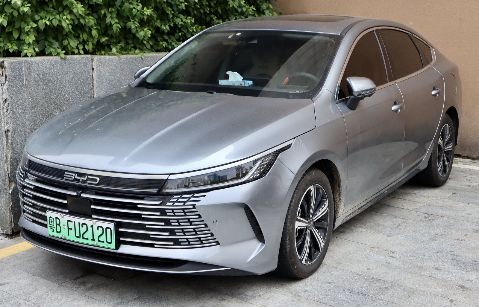 BYD Destroyer 05 — Sedan (PHEV)