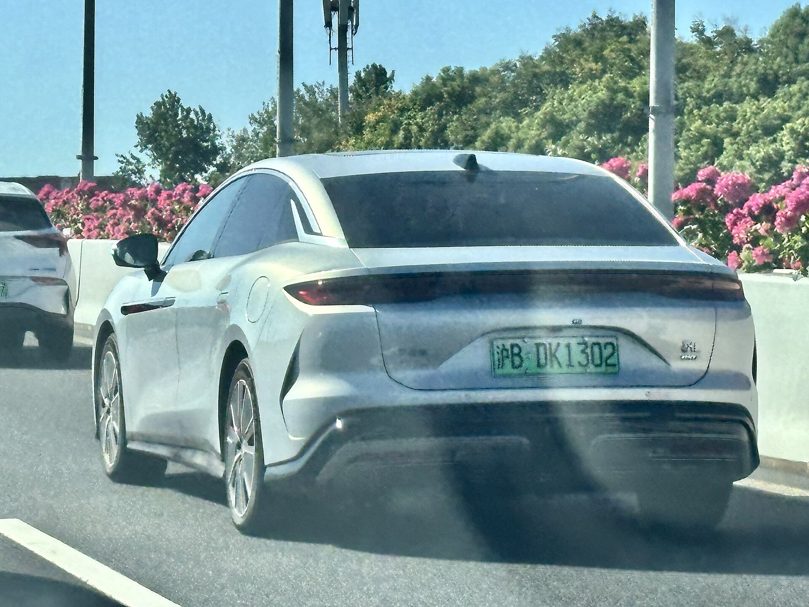 BYD Han L DM-i — Sedan (PHEV)