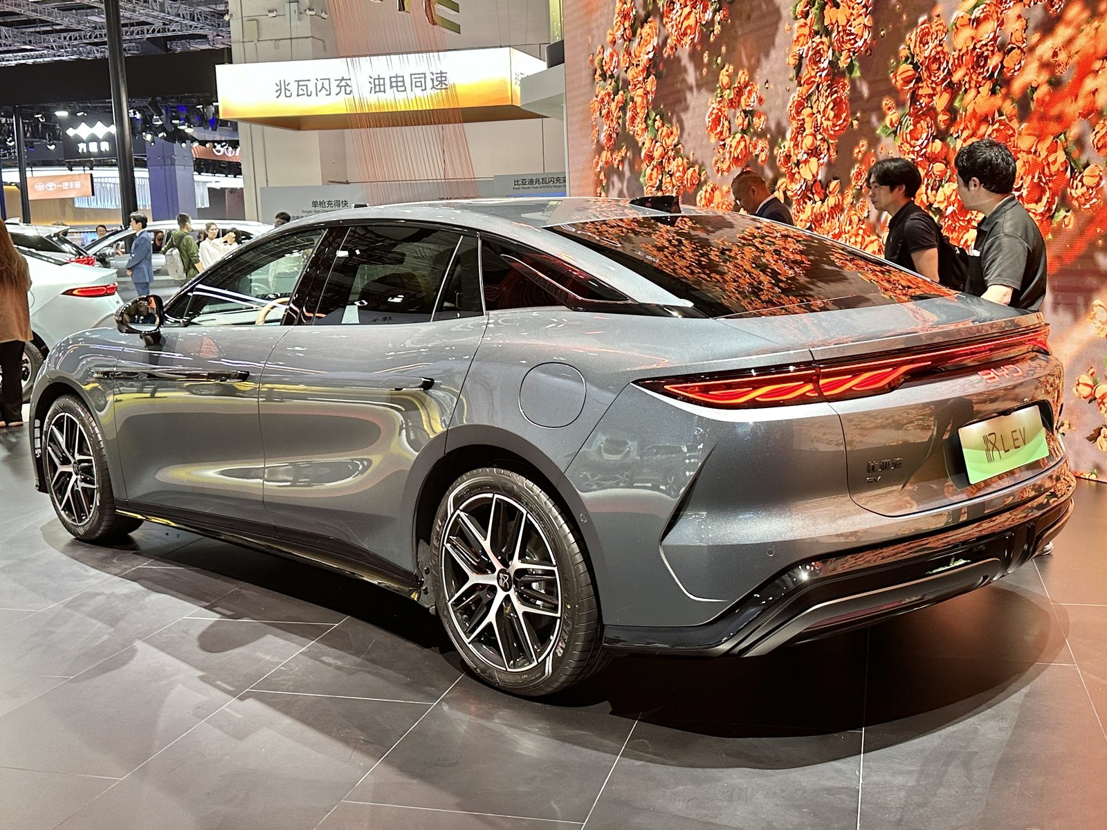 BYD Han L — Sedan (BEV)