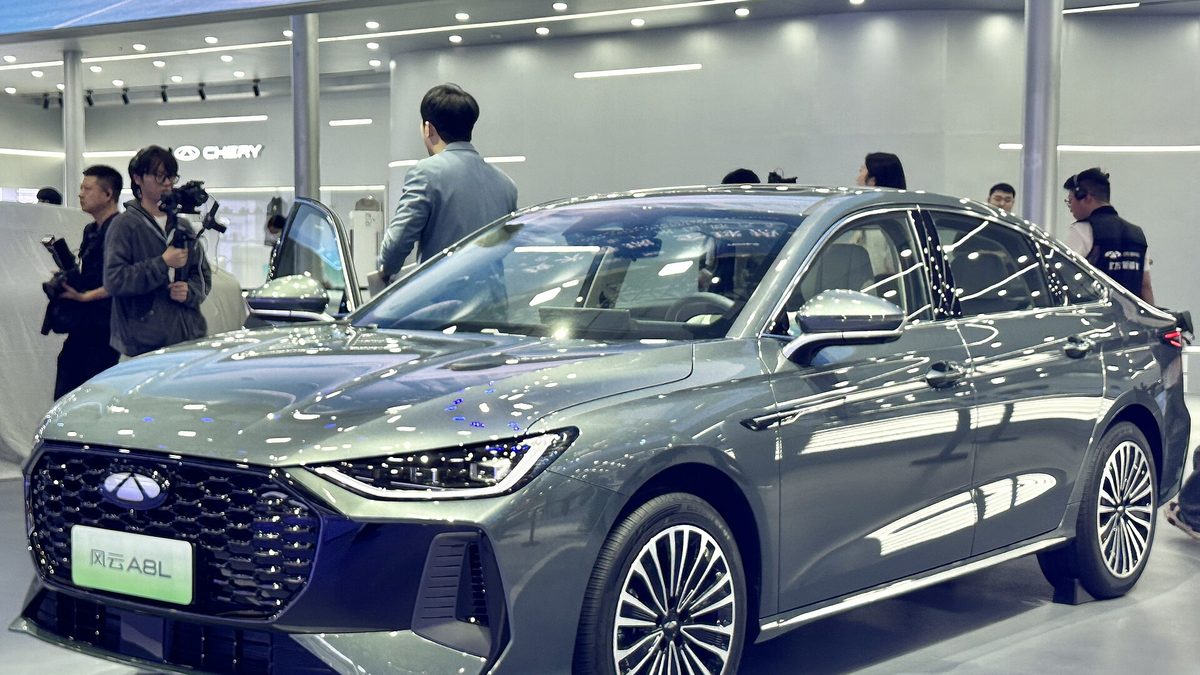 Chery Fulwin A8L — Sedan (PHEV)