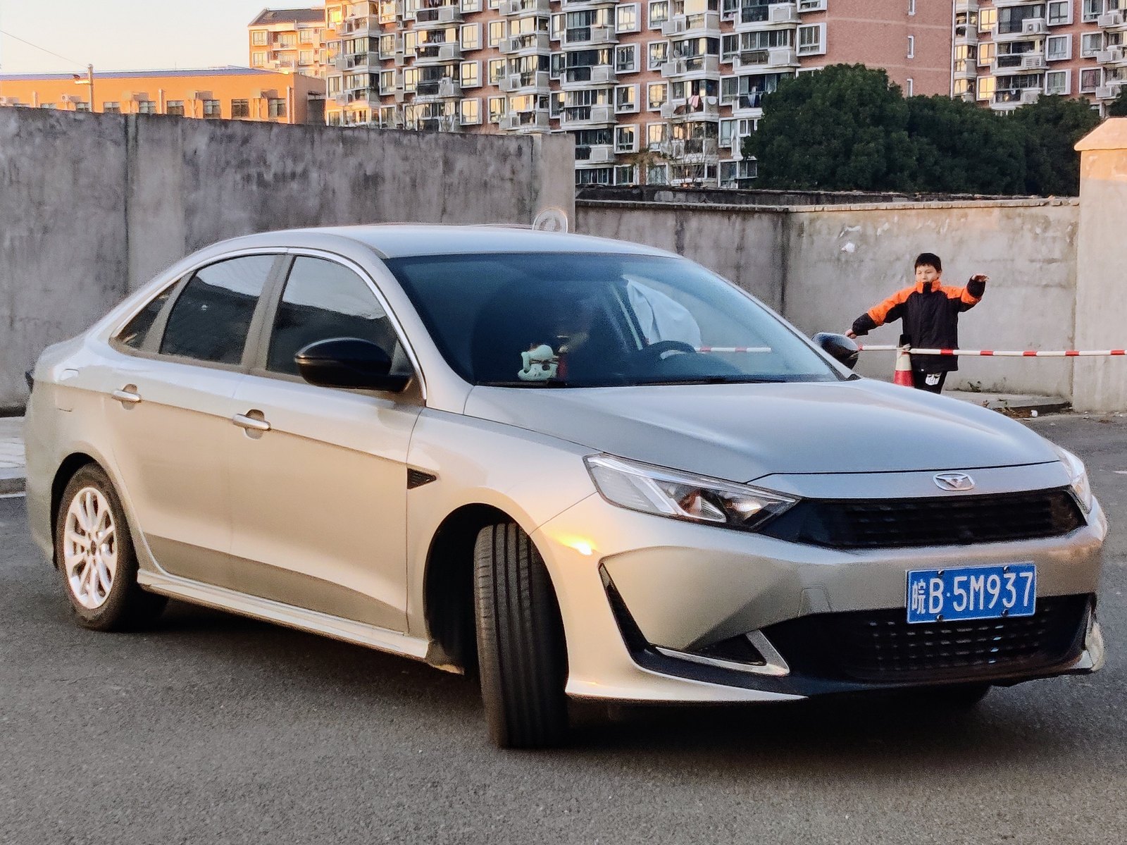 Cowin Xuandu EV — Sedan (BEV)