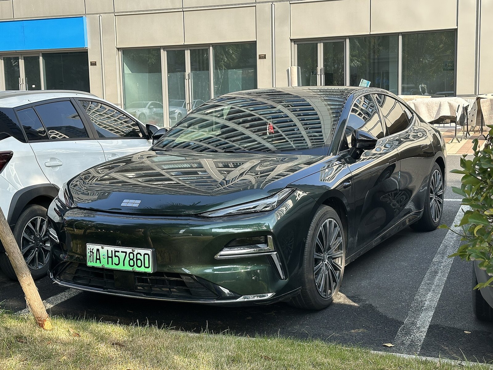 Geely Galaxy Starshine 8 — SUV (PHEV)