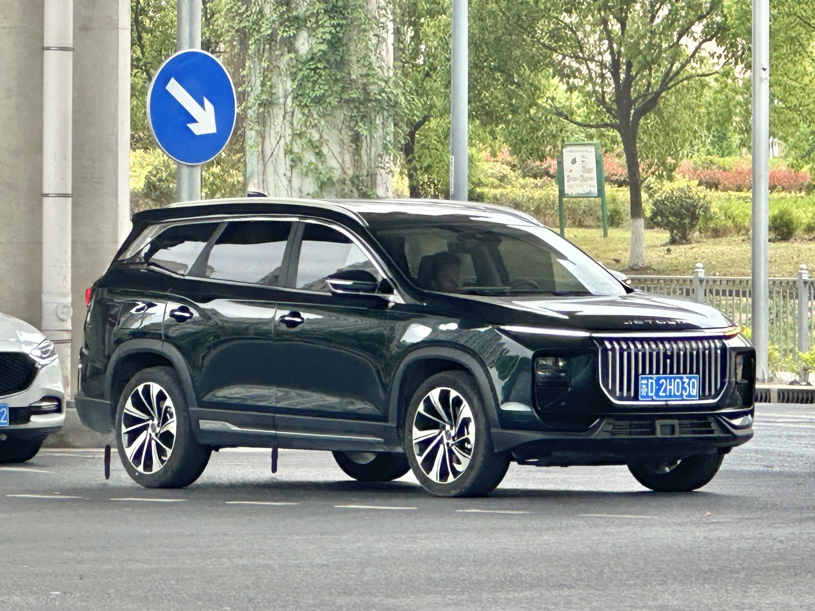 Jetour X90 C DM — SUV (PHEV)