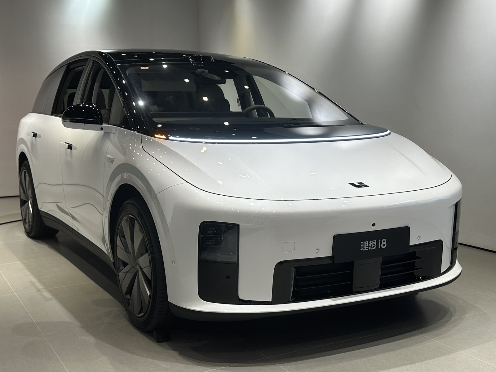 Li Auto I8 — SUV (BEV)