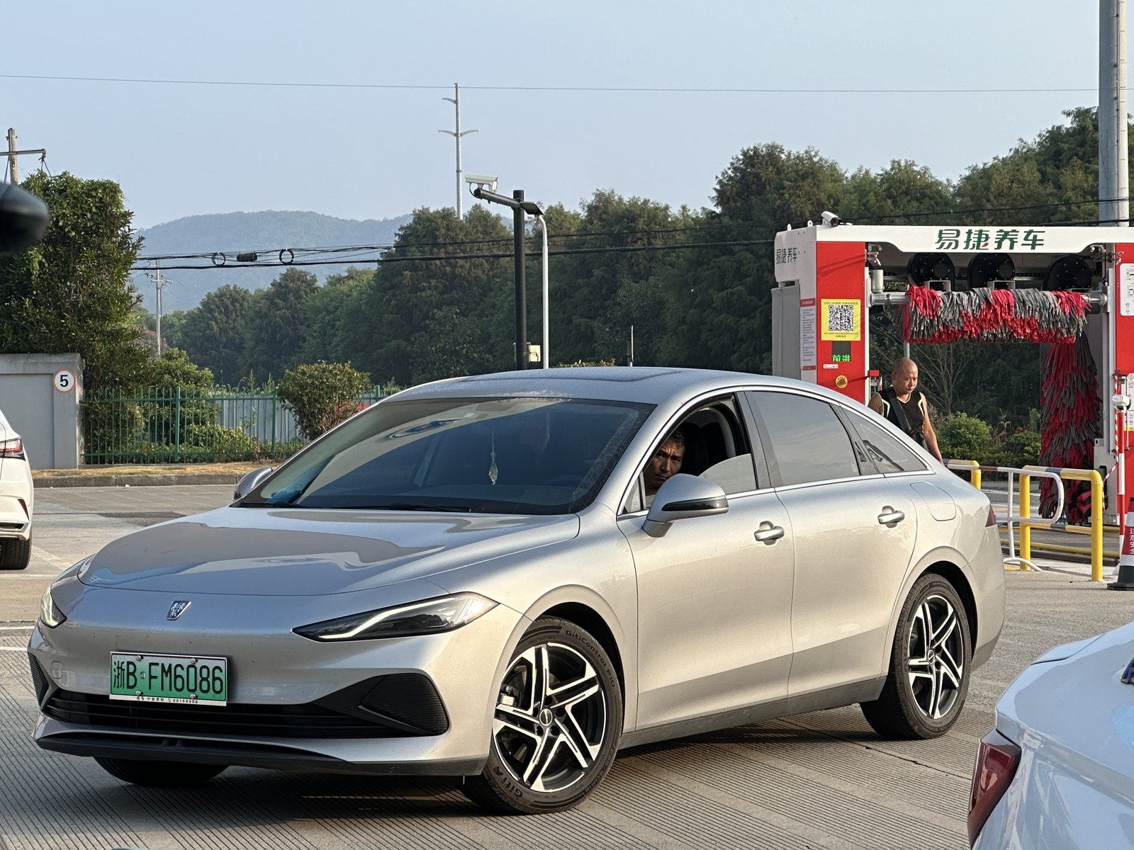 Roewe D7 — Sedan (BEV)